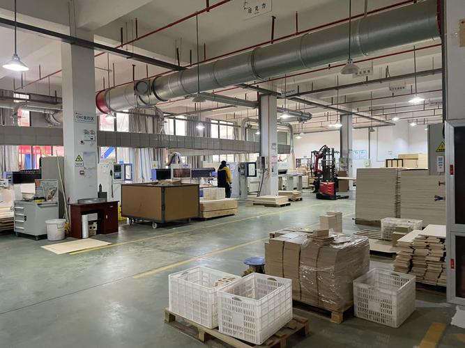玩具工厂实拍玩具生产车间专业玩具定制